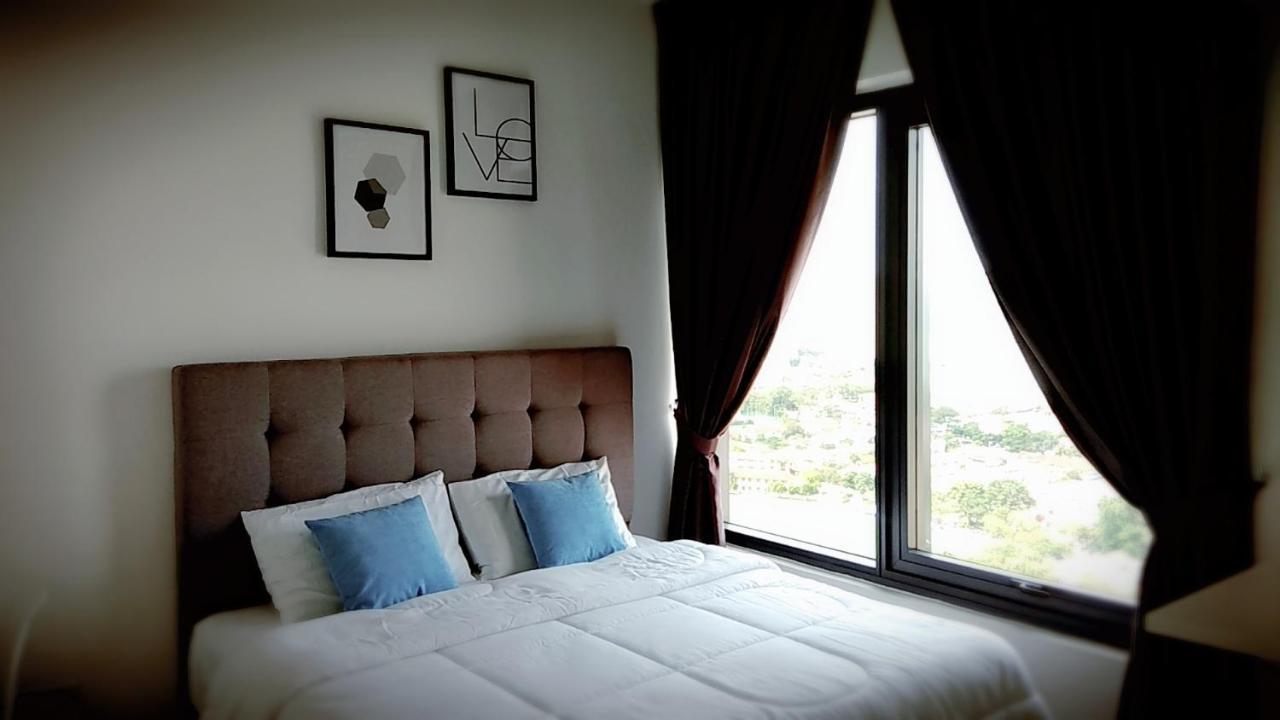 Tropicana Suite@Jalan Macalister George Town Exterior foto